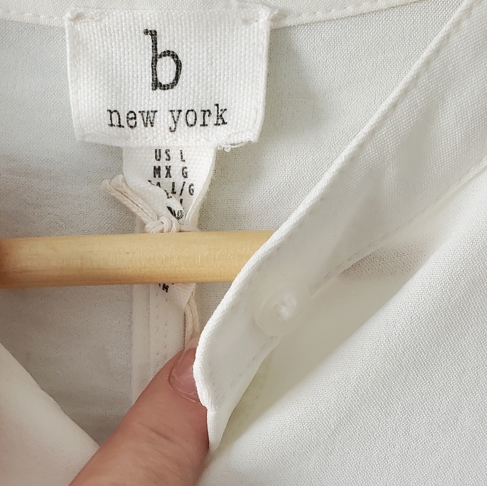b New York Ivory Blouse Size Large NWT - Picture 4 of 4